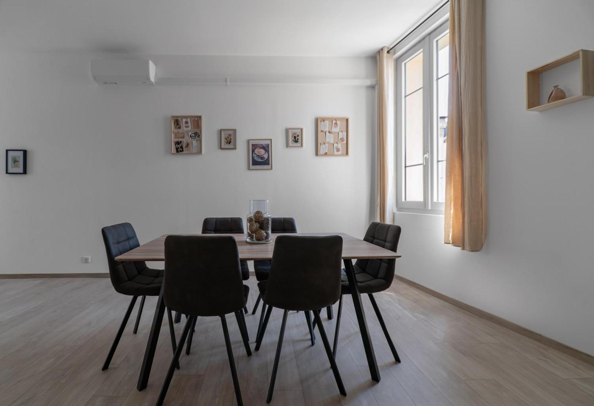 Le Ravy - Design, 2 Chambres, Centre Apartment Vichy